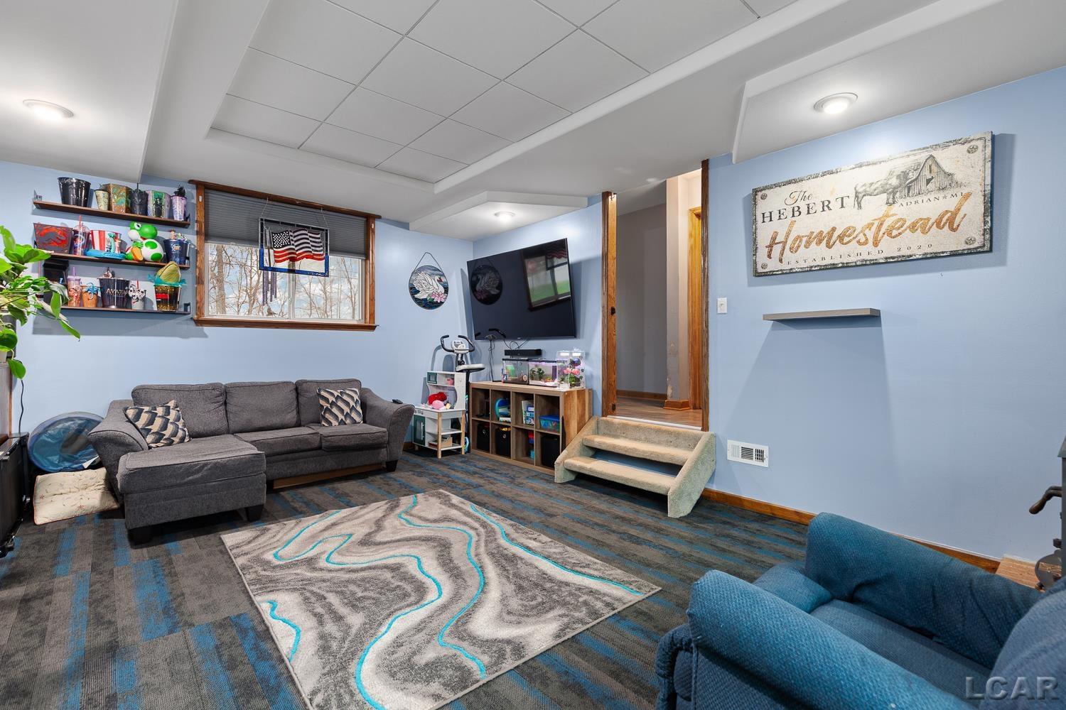 2650 Sutton Road, Adrian, MI, 49221
