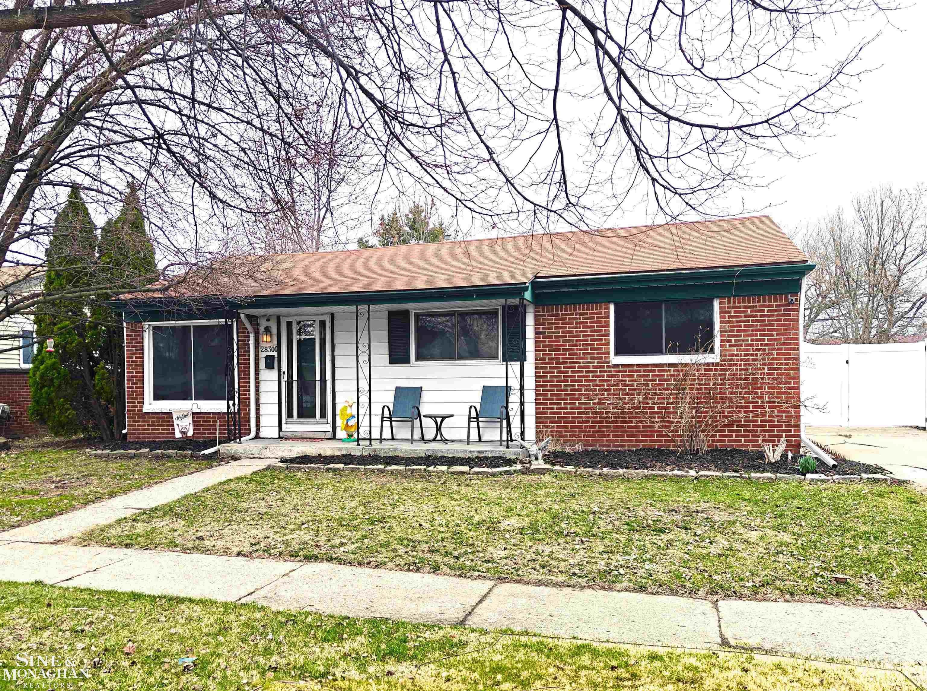 28300 Roy Boulevard, Saint Clair Shores, MI, 48081