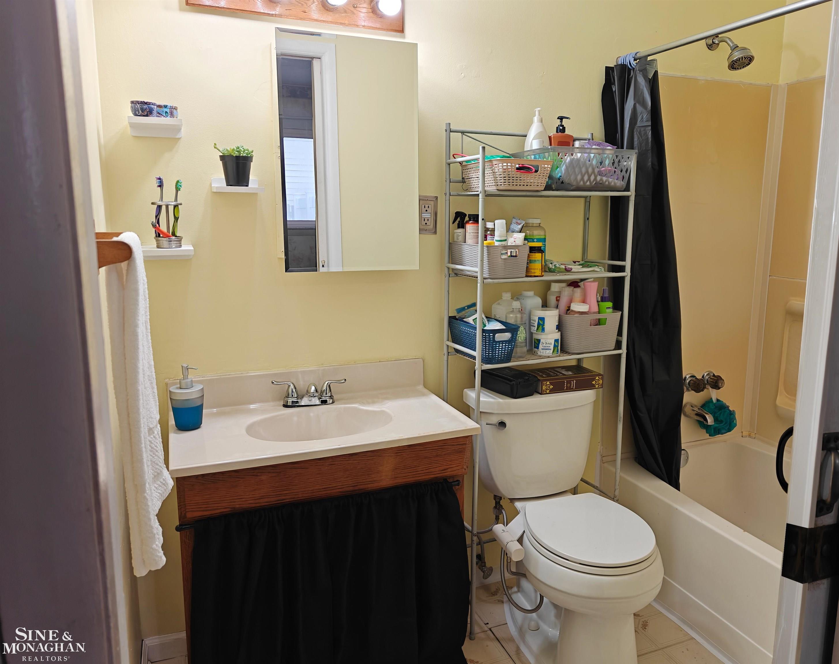 28300 Roy Boulevard, Saint Clair Shores, MI, 48081