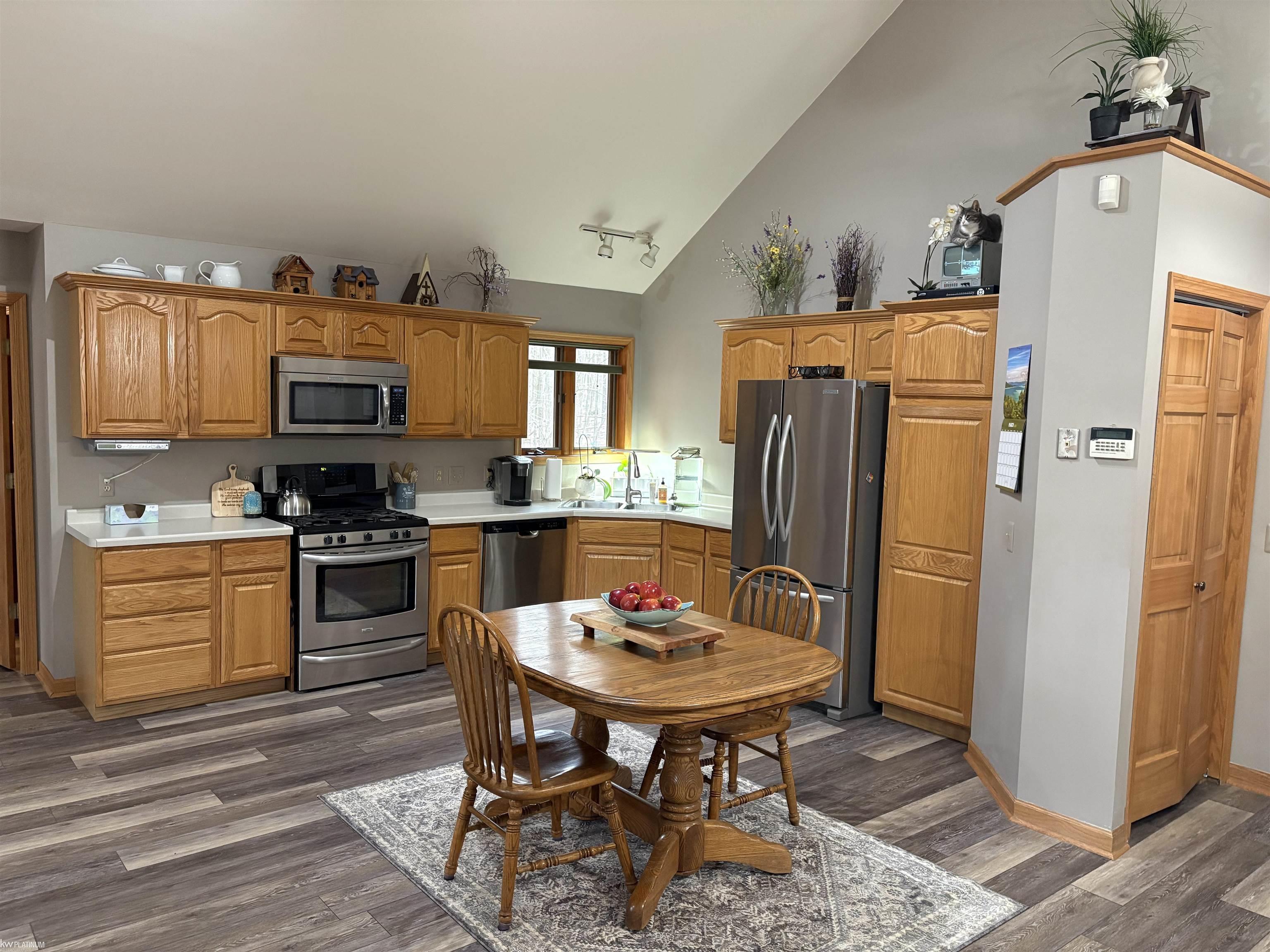 5575 River Ridge Trail, Clyde, MI, 48049