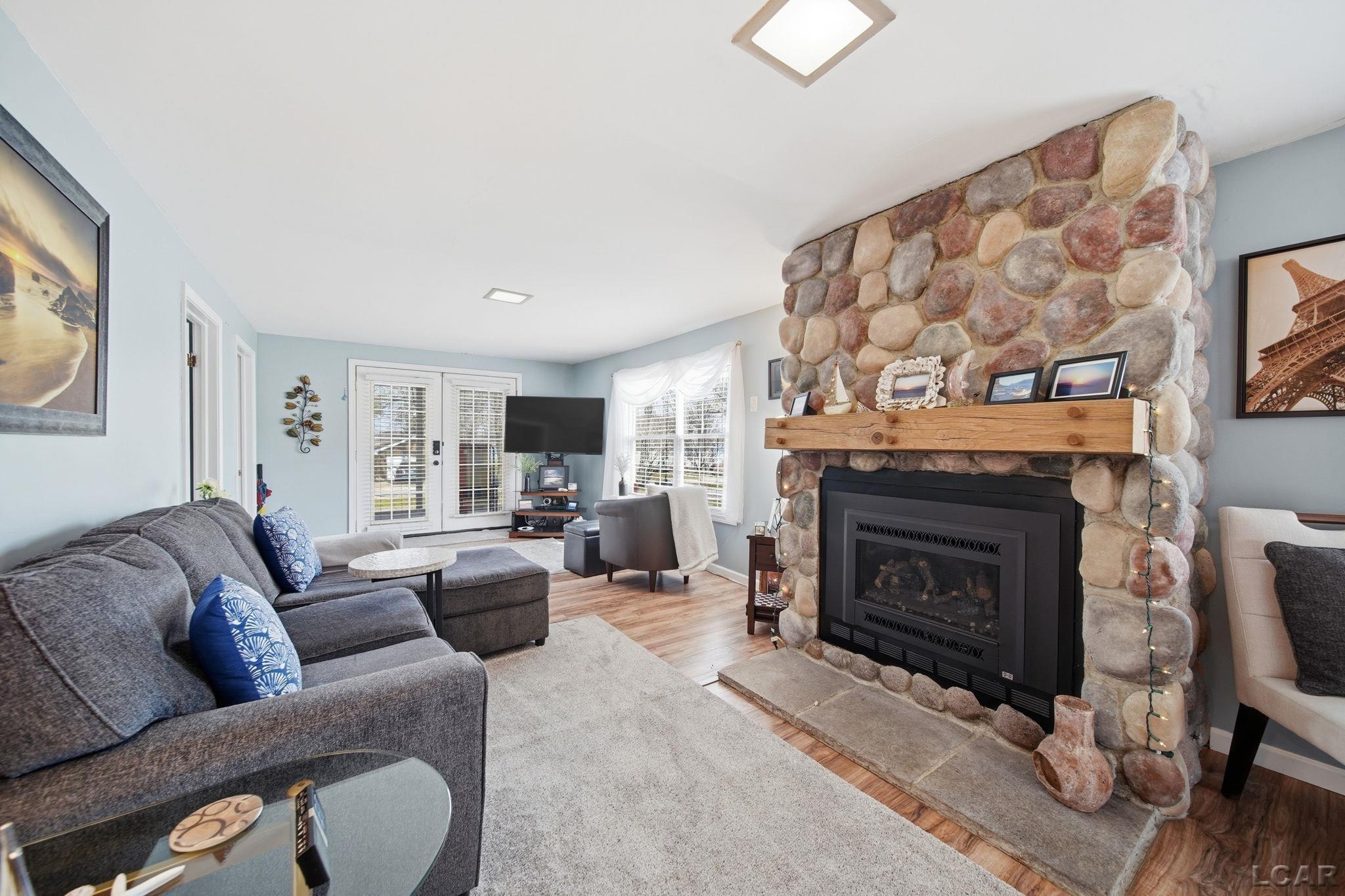 151 N Lakeview Boulevard, Manitou Beach, MI, 49253