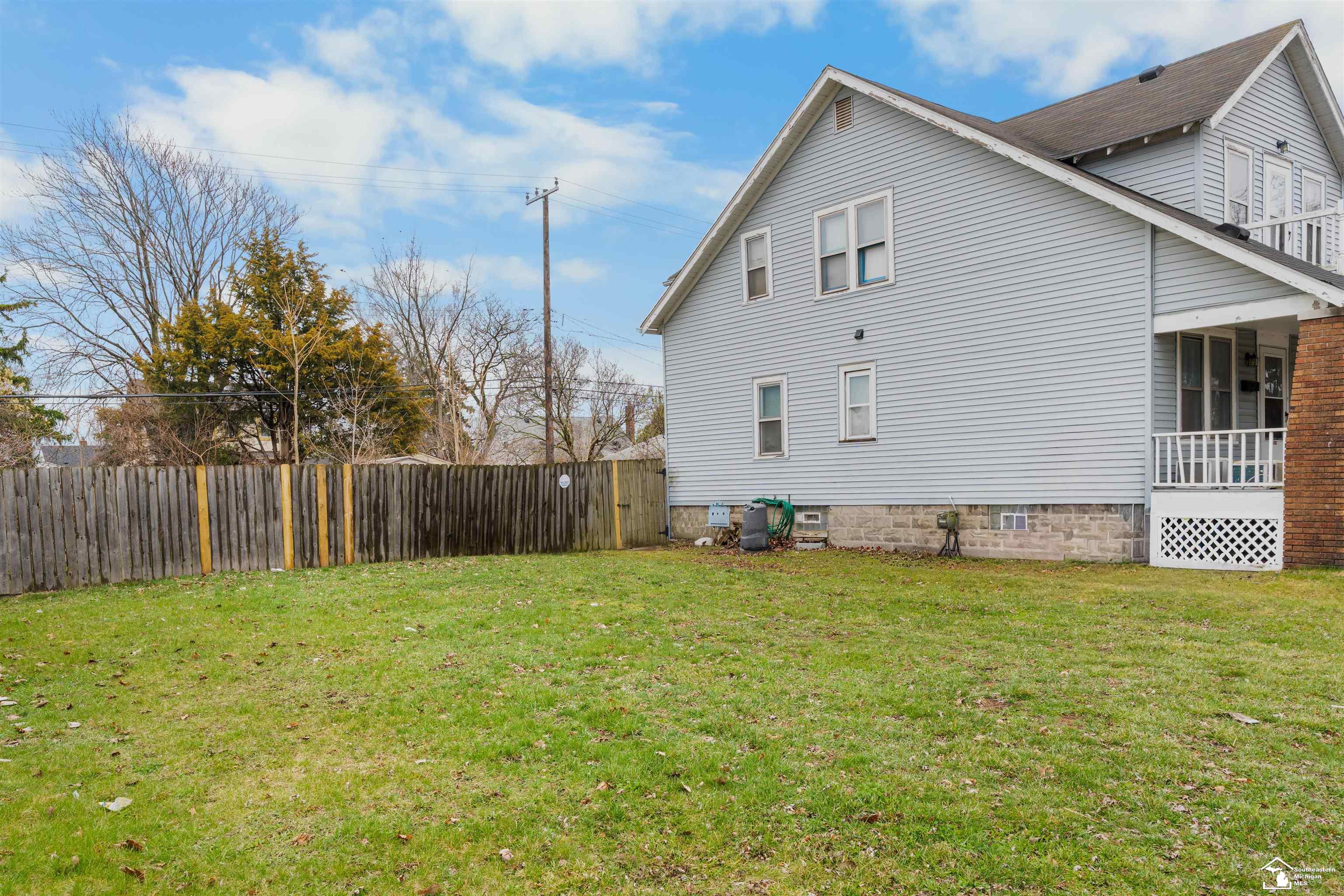 17640 Wood Street, Melvindale, MI, 48122