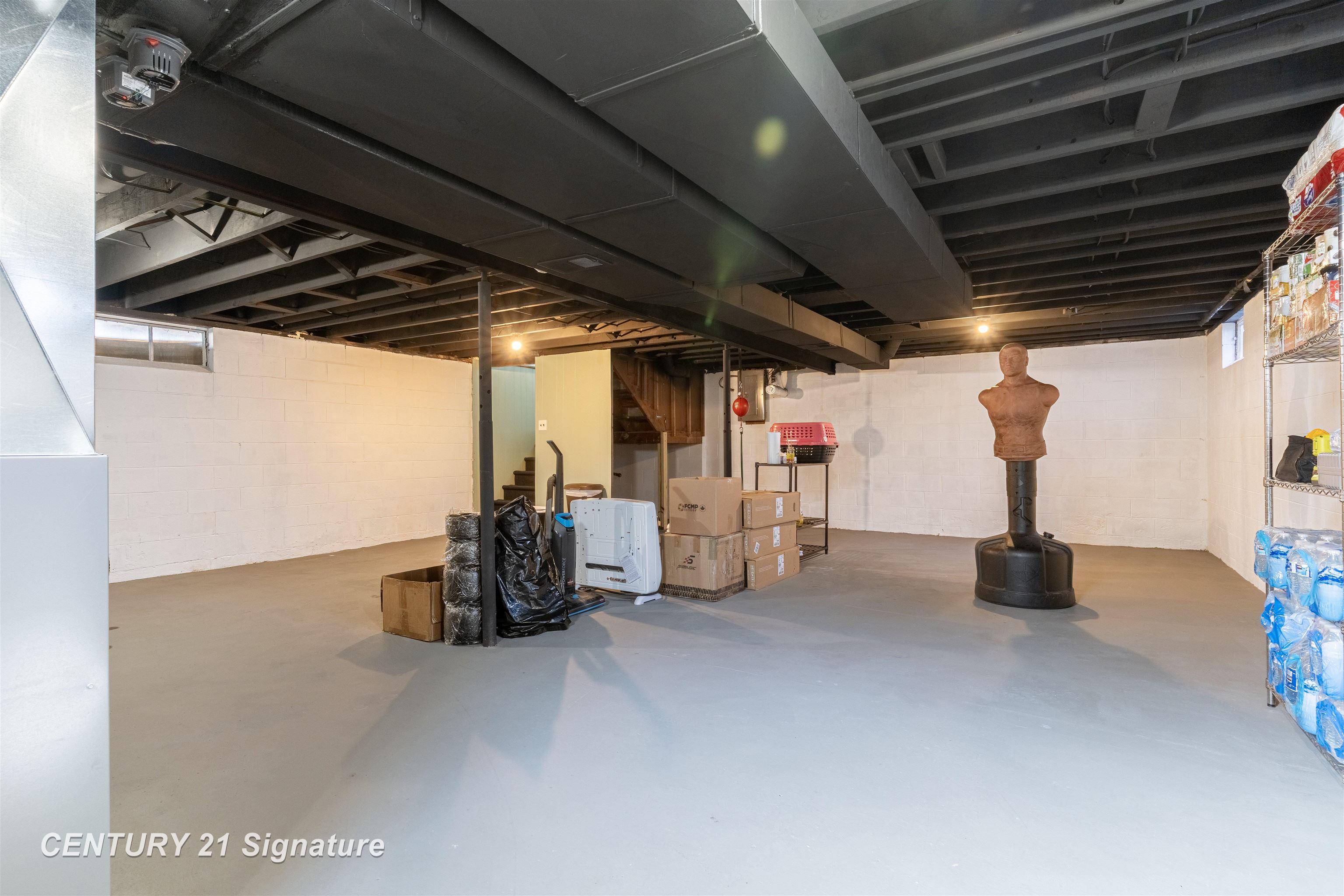 2251 E Stewart Road, Midland, MI, 48640