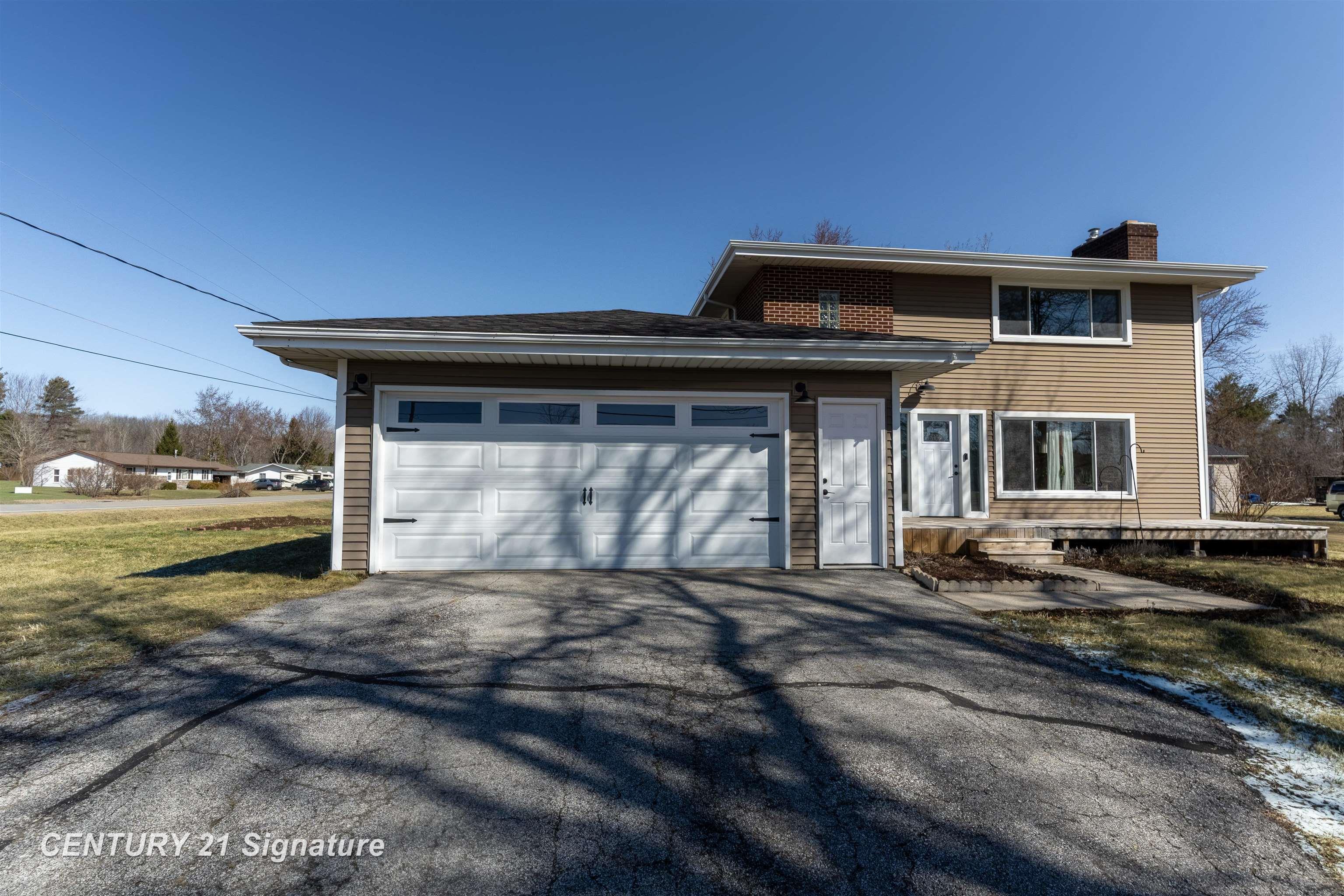 2251 E Stewart Road, Midland, MI, 48640