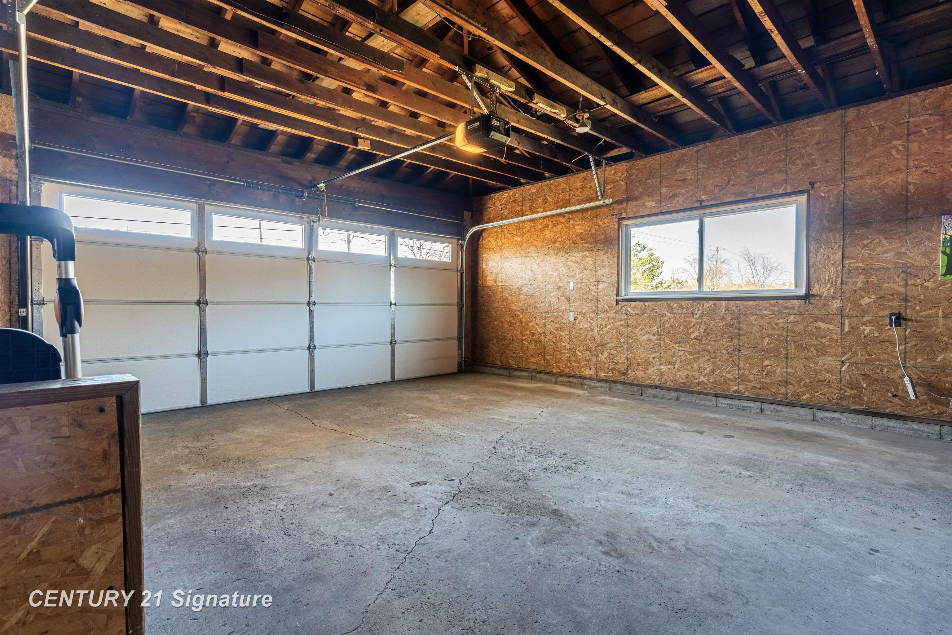 2251 E Stewart Road, Midland, MI, 48640