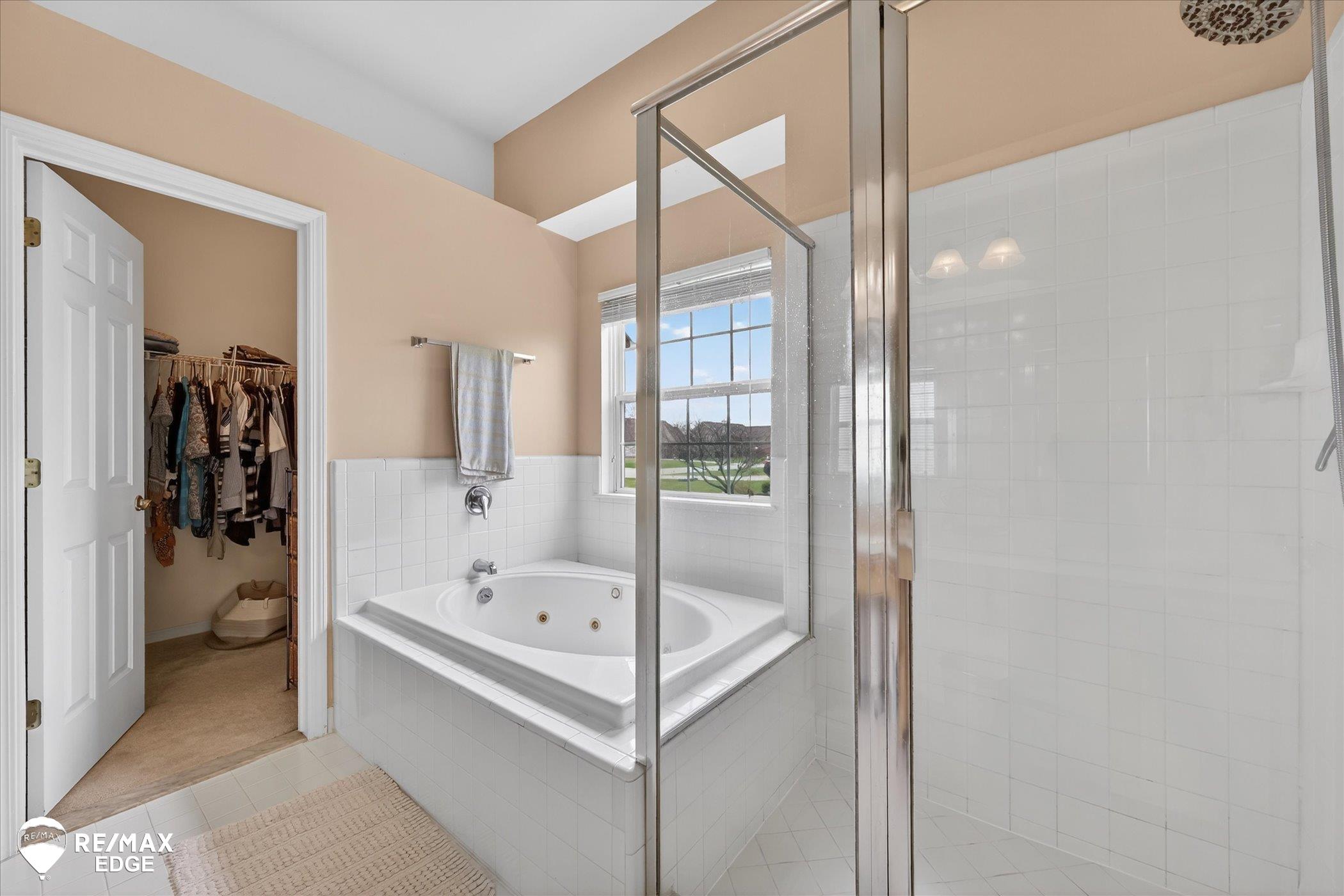 5459 Aspen Circle, Grand Blanc, MI, 48439