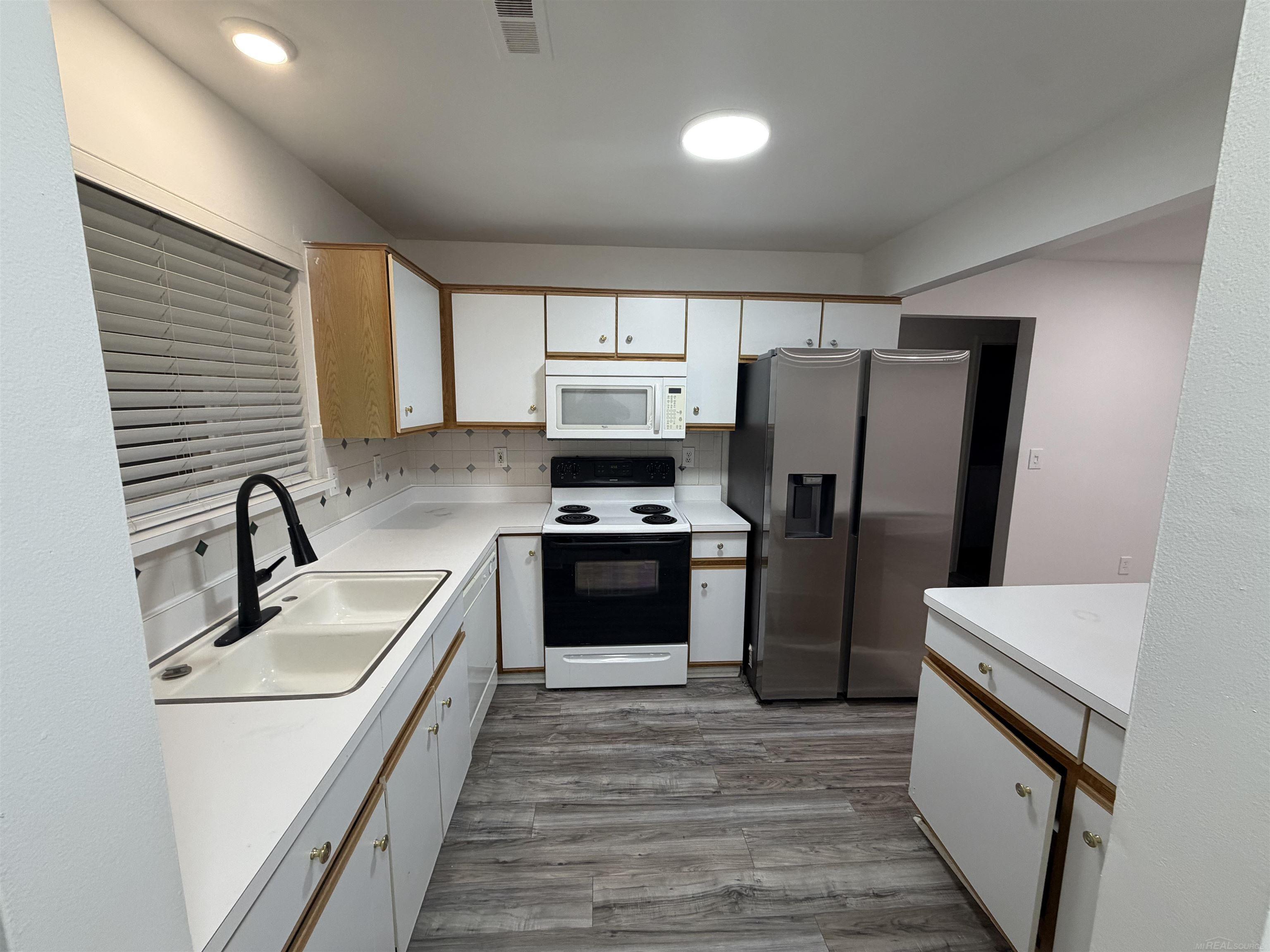 44411 Sunnyside Drive, Sterling Heights, MI, 48313