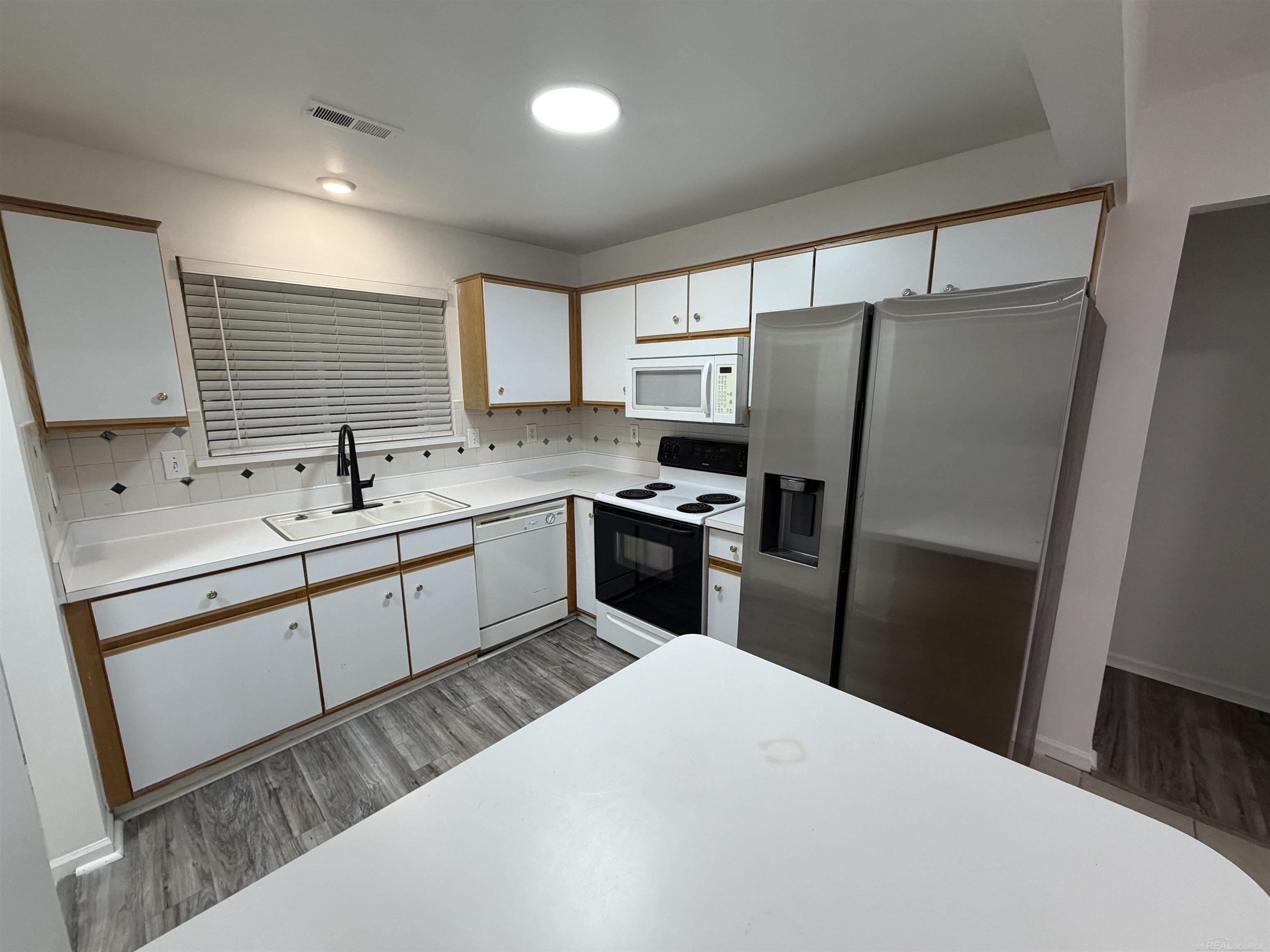 44411 Sunnyside Drive, Sterling Heights, MI, 48313