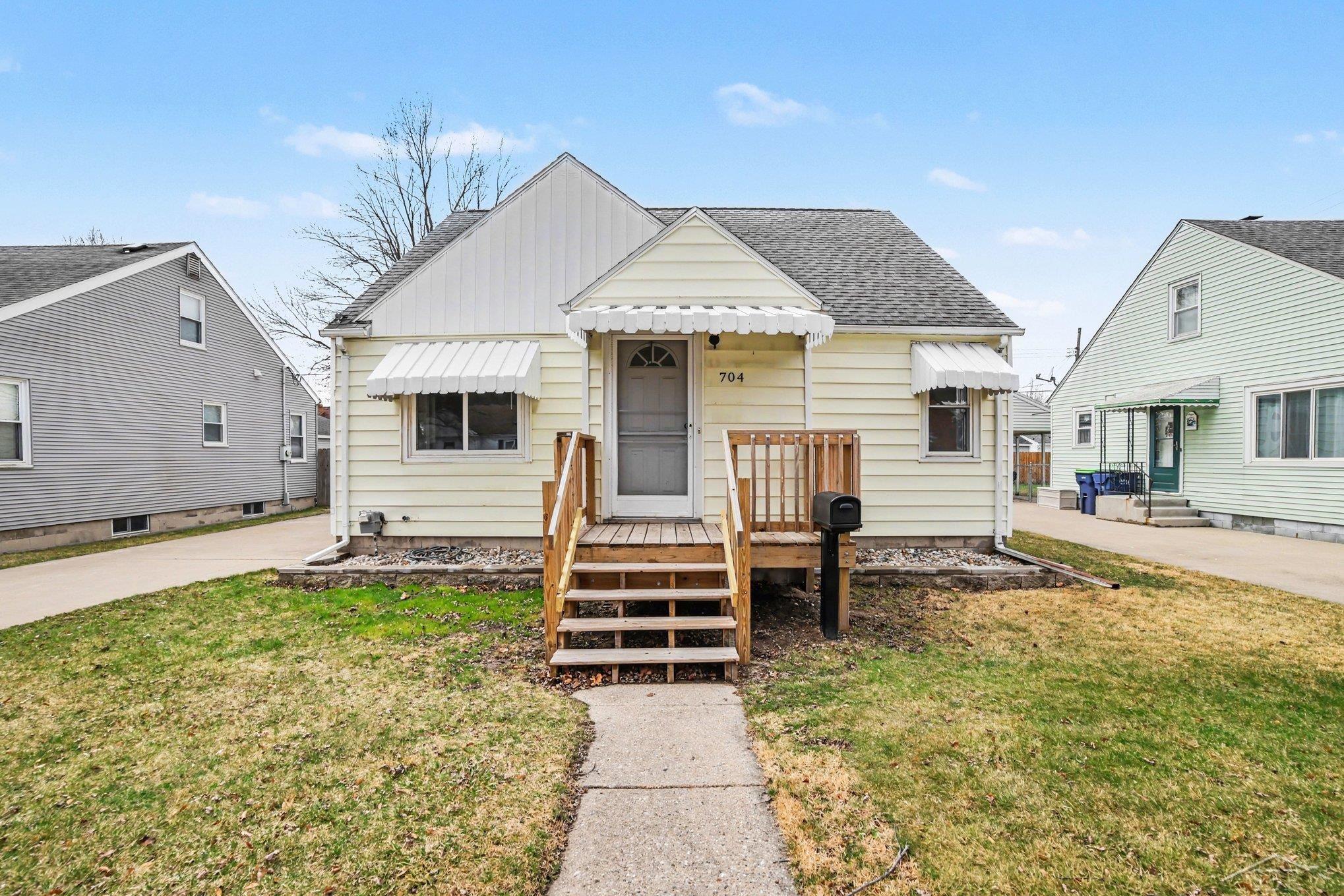 704 Marsac Street, Bay City, MI, 48708