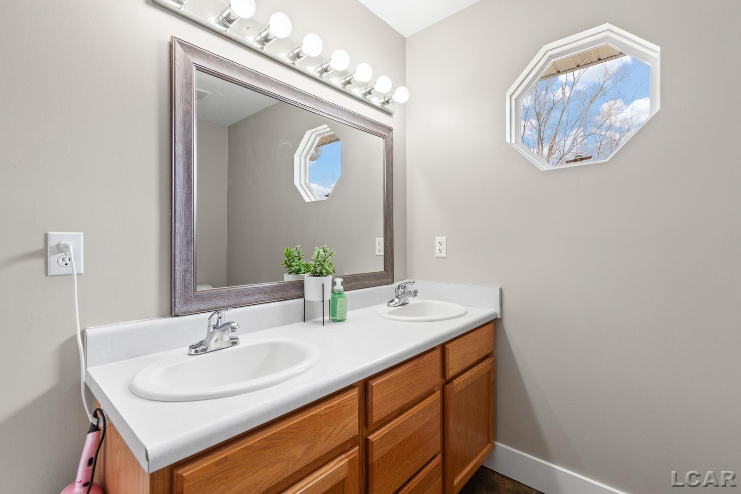 3160 Crabtree Lane, Tecumseh, MI, 49286