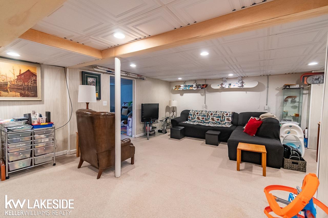 21606 Arrowhead Street, Saint Clair Shores, MI, 48082