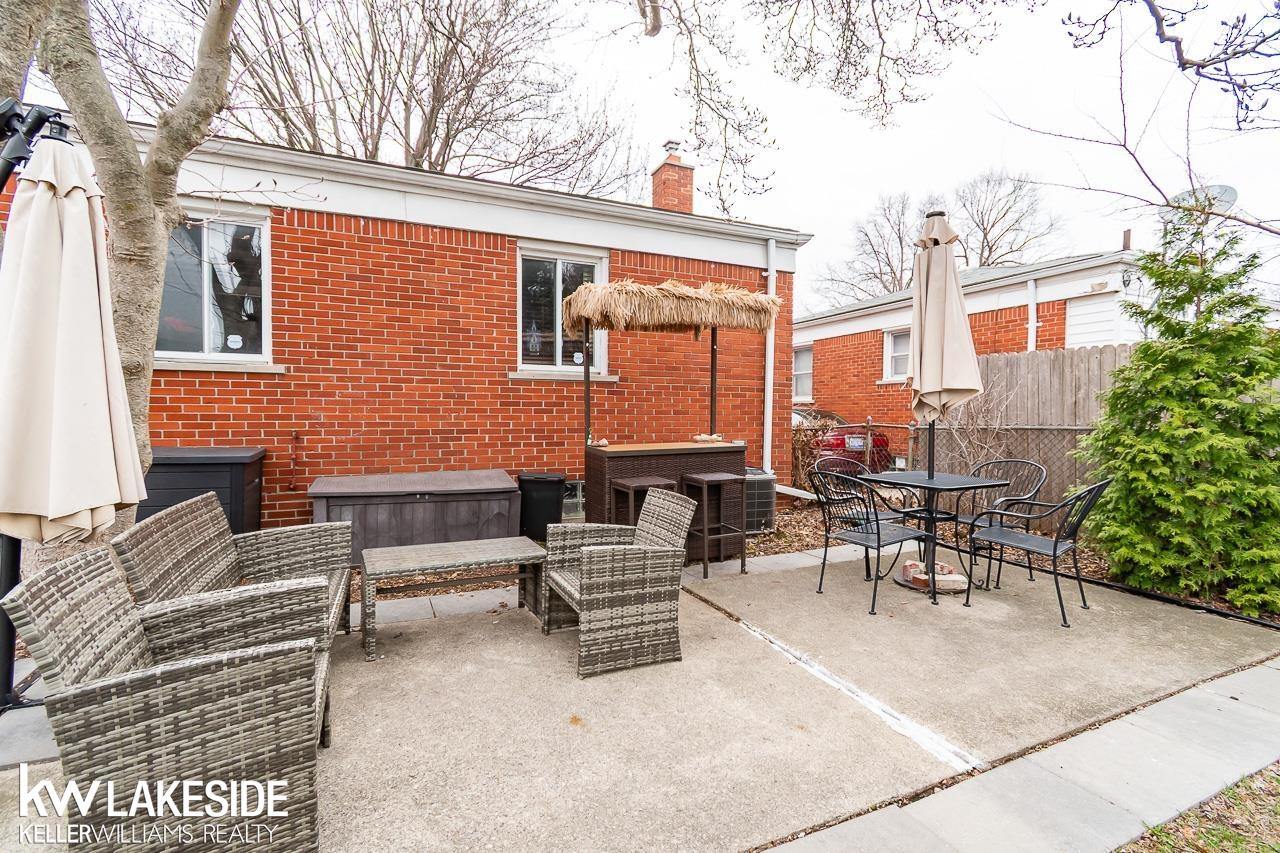 21606 Arrowhead Street, Saint Clair Shores, MI, 48082