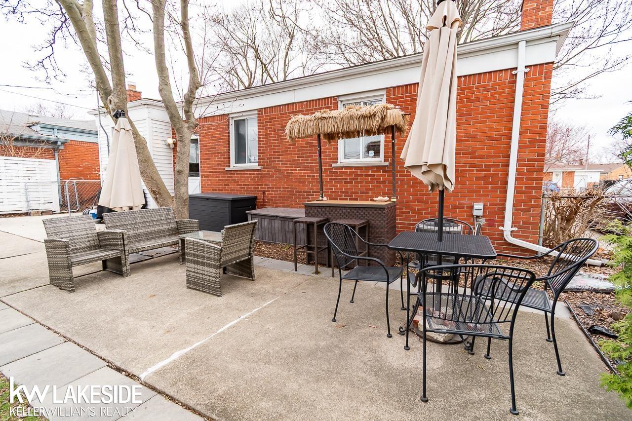 21606 Arrowhead Street, Saint Clair Shores, MI, 48082