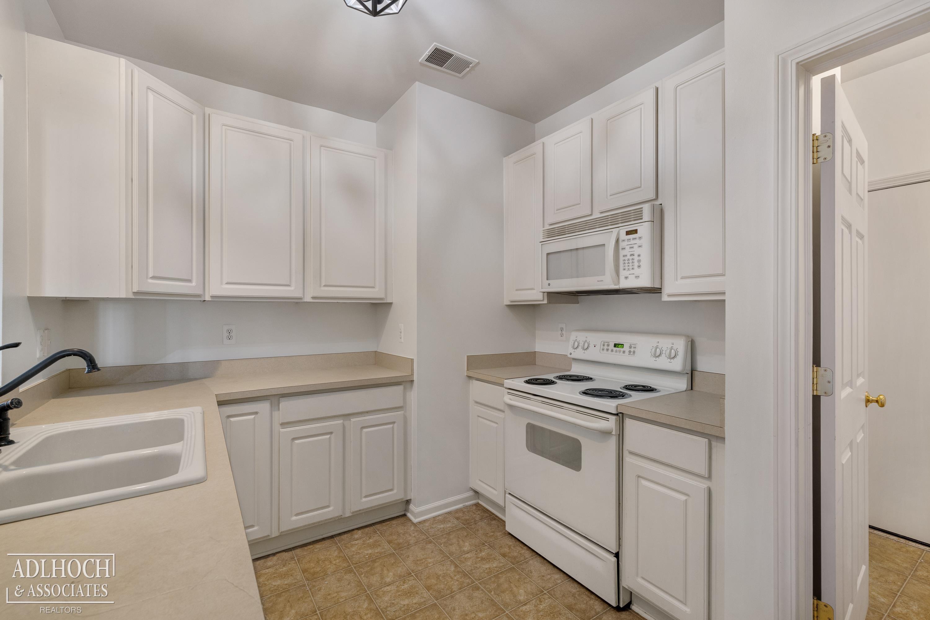 25729 Maritime South Circle, Harrison Twp, MI, 48045