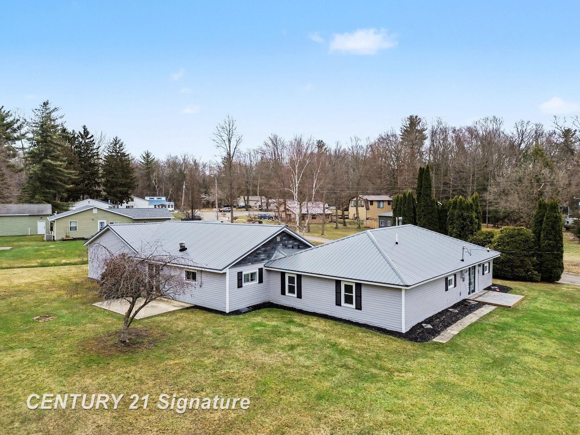 618 Nokomis Drive, Tecumseh, MI, 49286