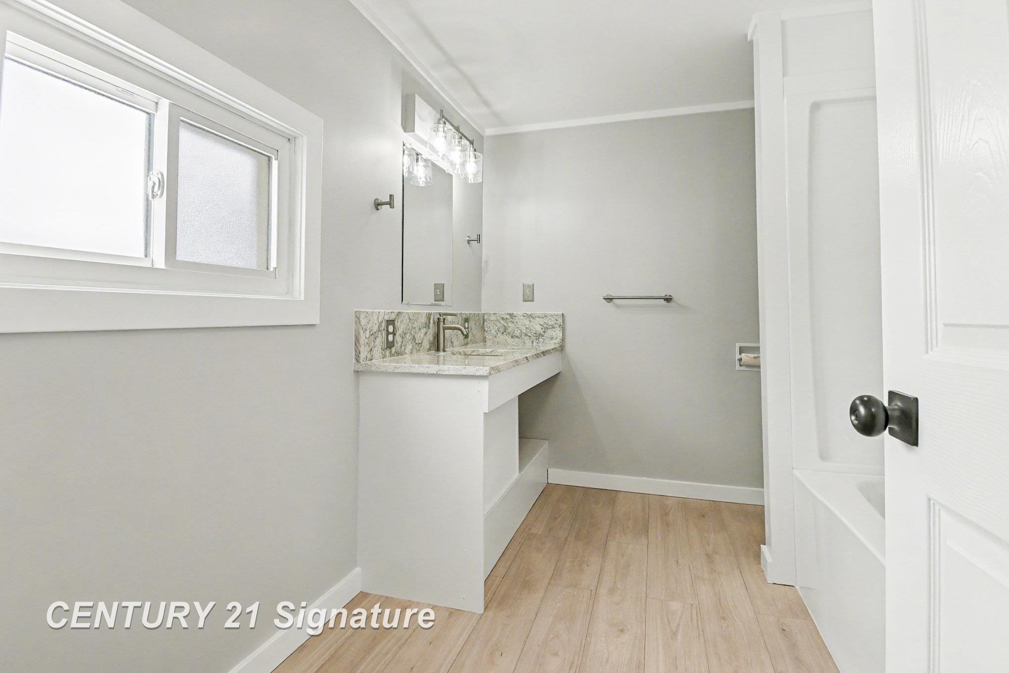 474 W Taylor Drive, Sanford, MI, 48657