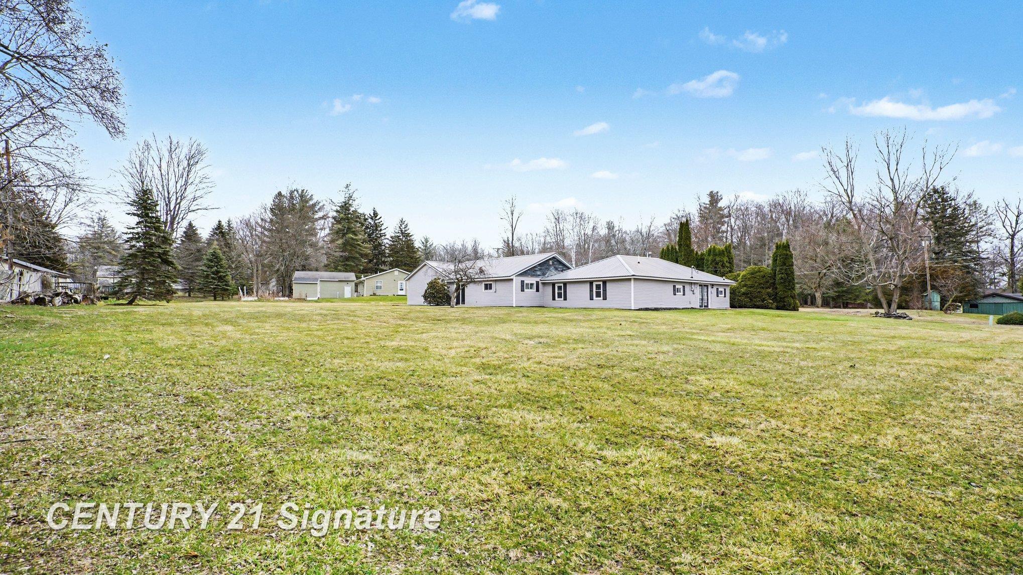 474 W Taylor Drive, Sanford, MI, 48657