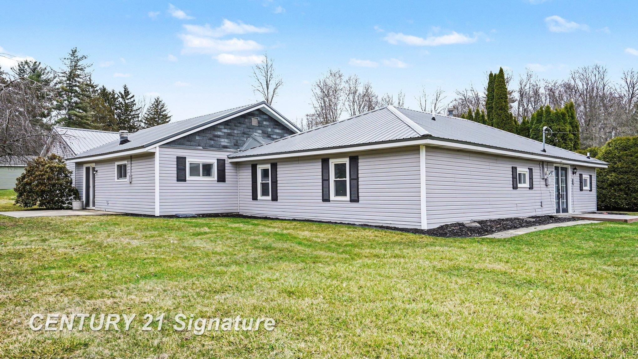 474 W Taylor Drive, Sanford, MI, 48657