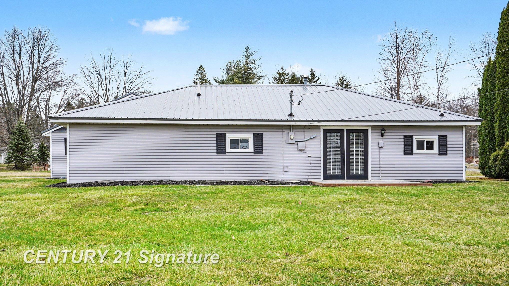 474 W Taylor Drive, Sanford, MI, 48657