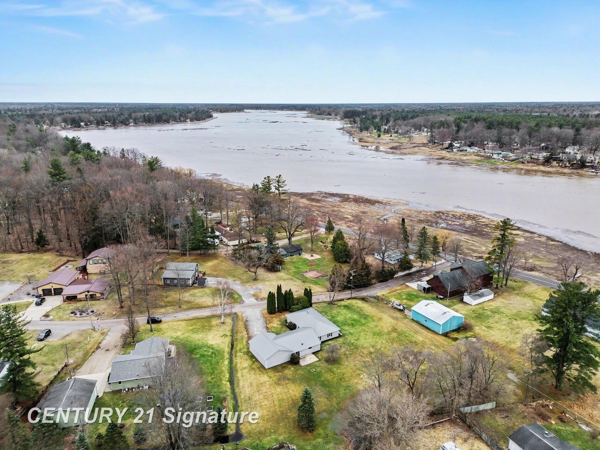 474 W Taylor Drive, Sanford, MI, 48657