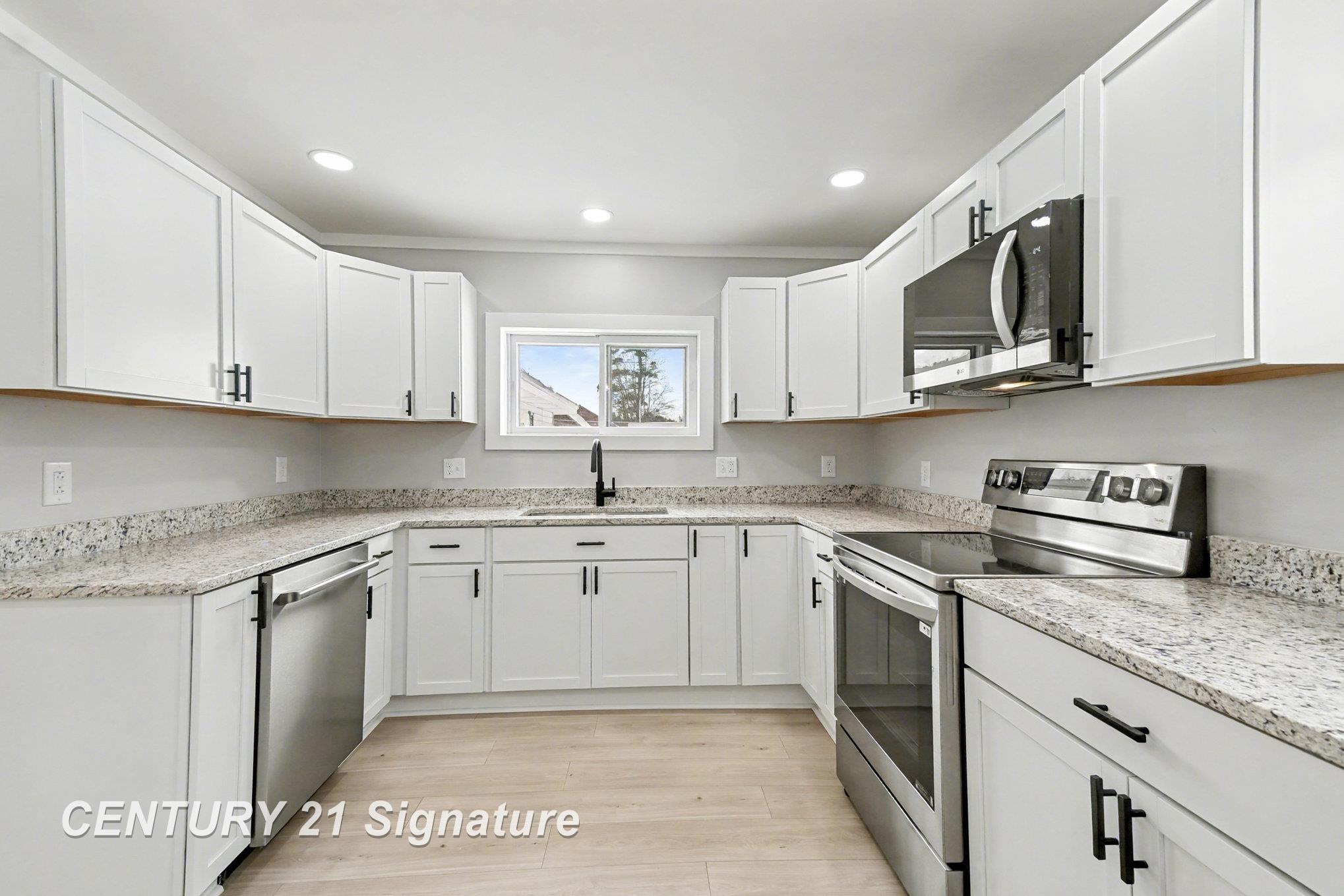 474 W Taylor Drive, Sanford, MI, 48657