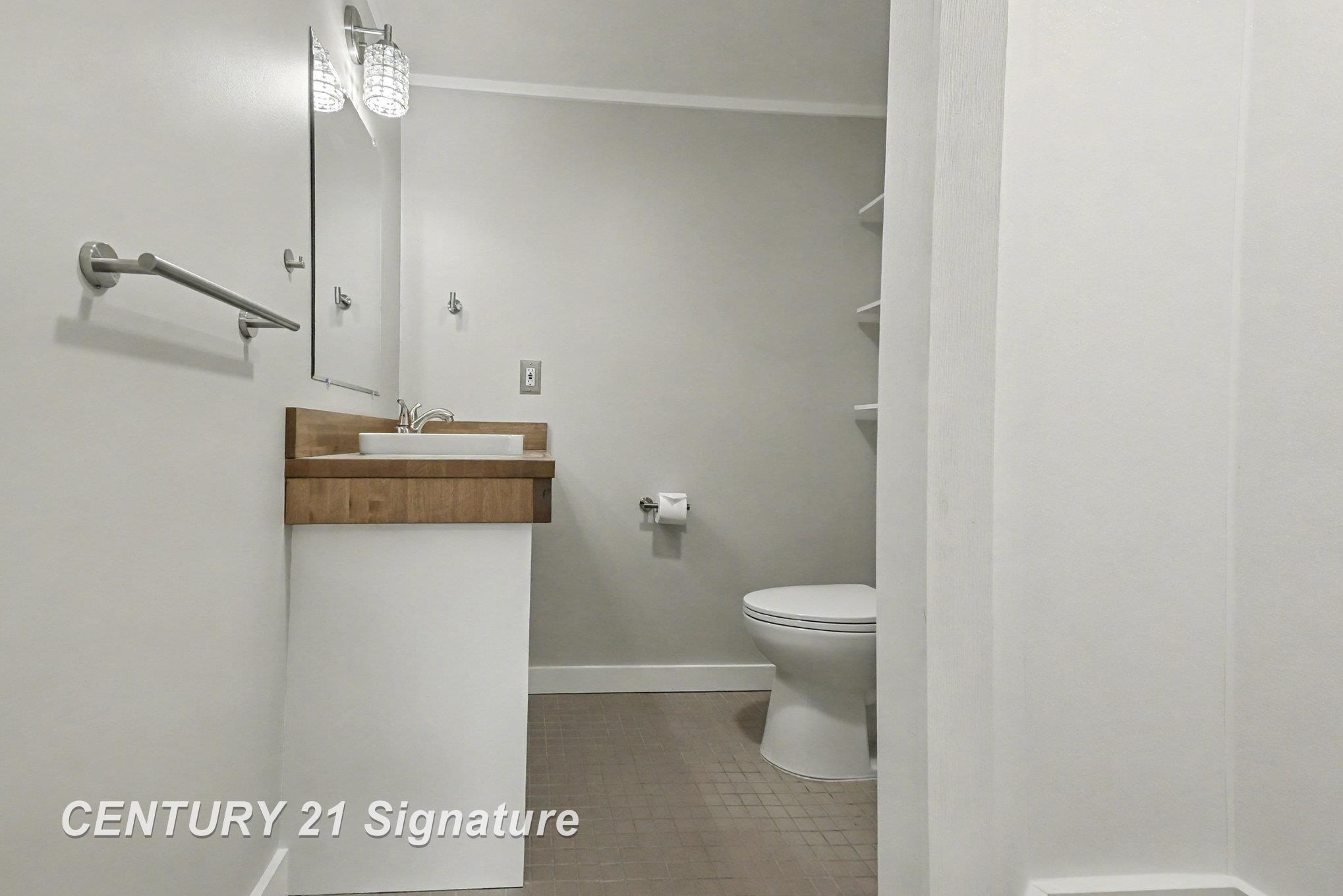 474 W Taylor Drive, Sanford, MI, 48657