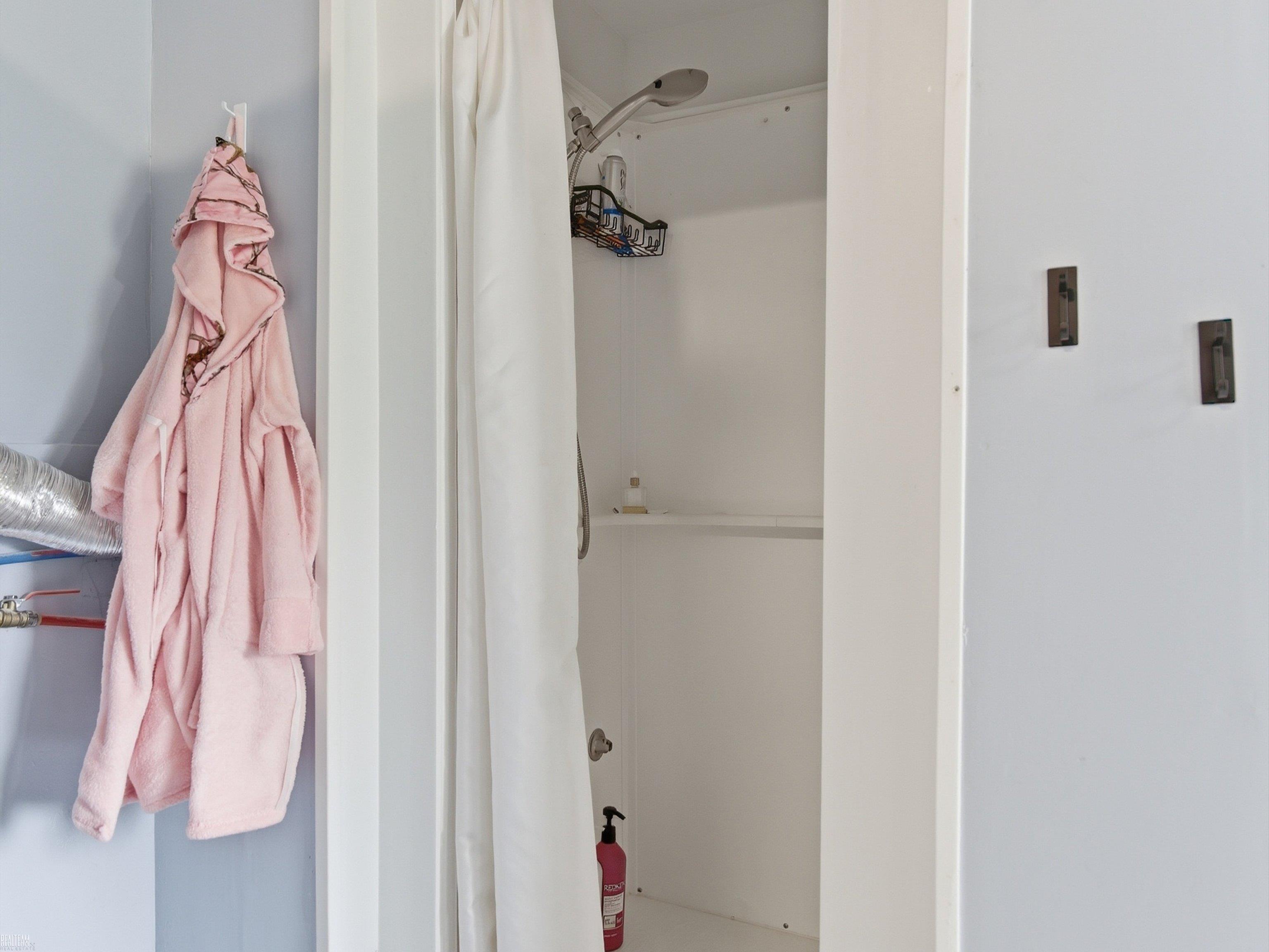 22721 Masonic Boulevard, Saint Clair Shores, MI, 48082