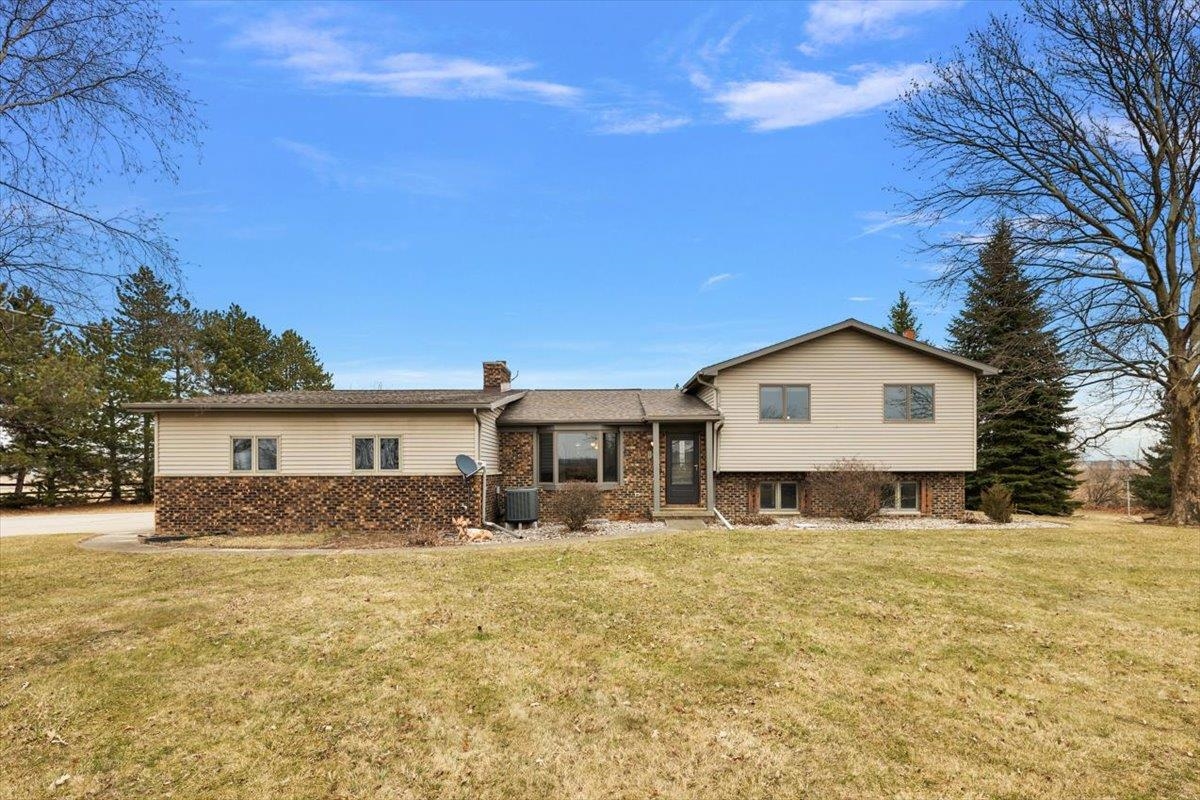 8218 N 37th Street, Richland, MI, 49083-9339