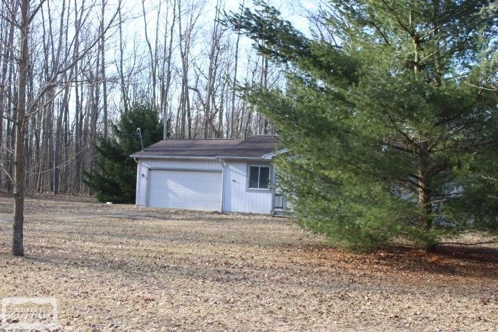 6352 White Acre Road, Lake, MI 48632 — Photo 10