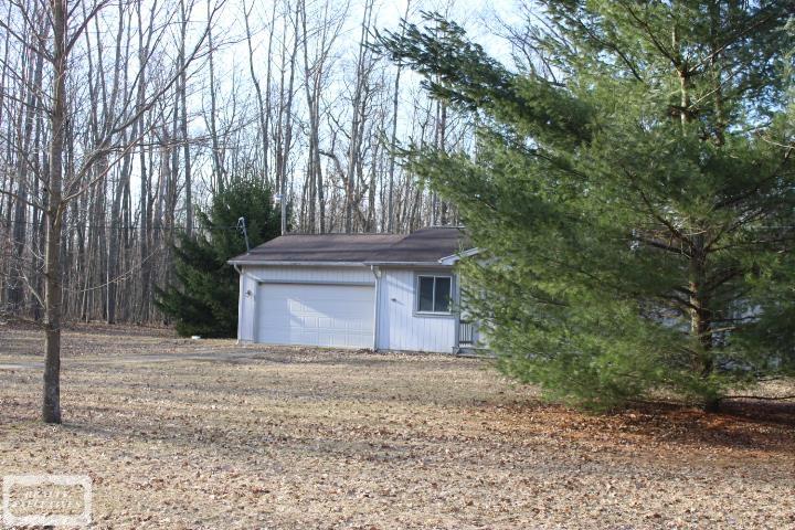 6352 White Acre Road, Lake, MI 48632 — Photo 11