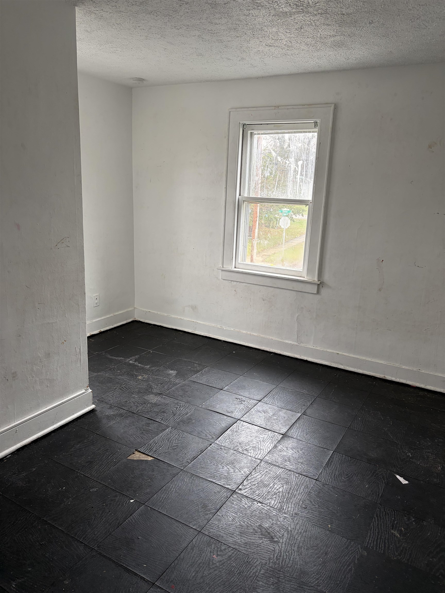 1115 Porter Street, Lansing, MI, 48906-5422