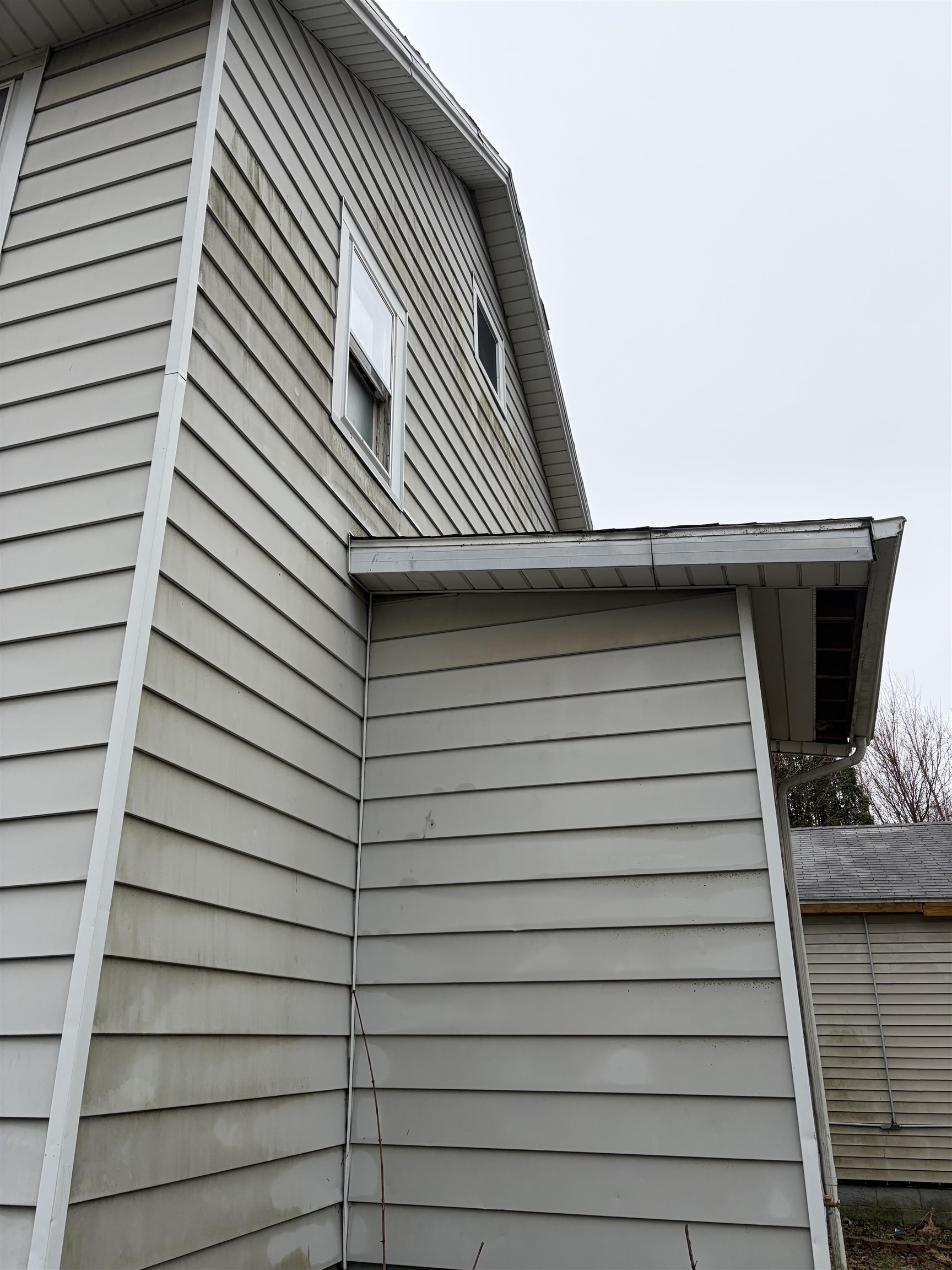 1115 Porter Street, Lansing, MI, 48906-5422