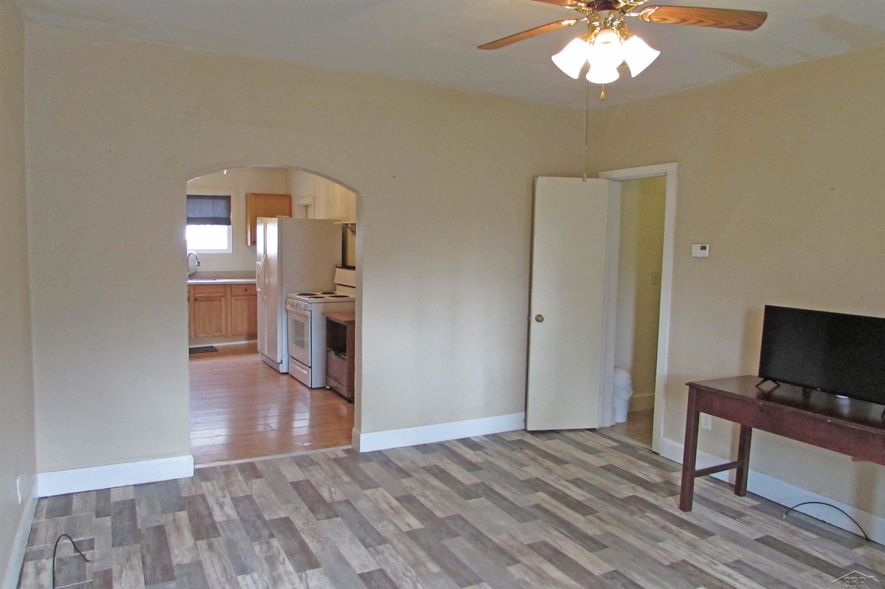 307 N Line Street, Chesaning, MI, 48616