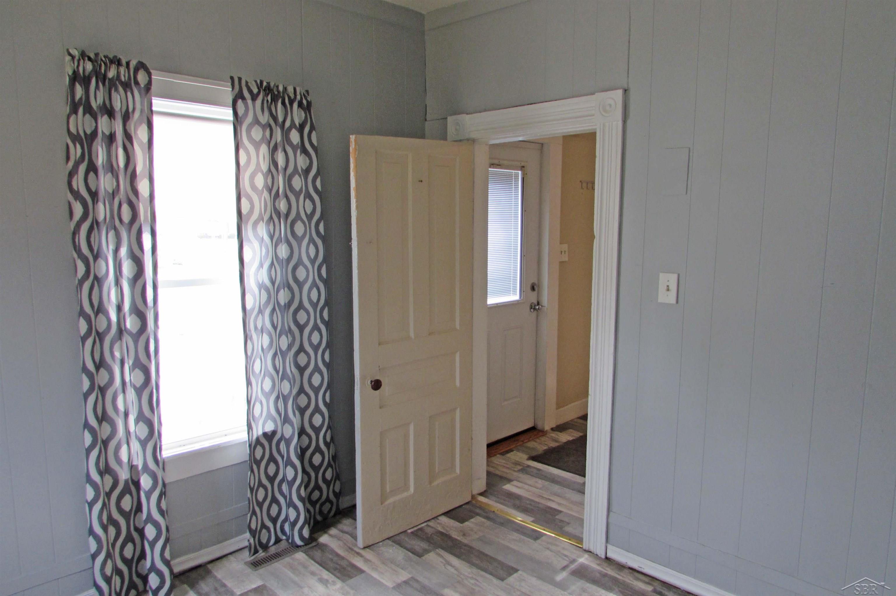 307 N Line Street, Chesaning, MI, 48616