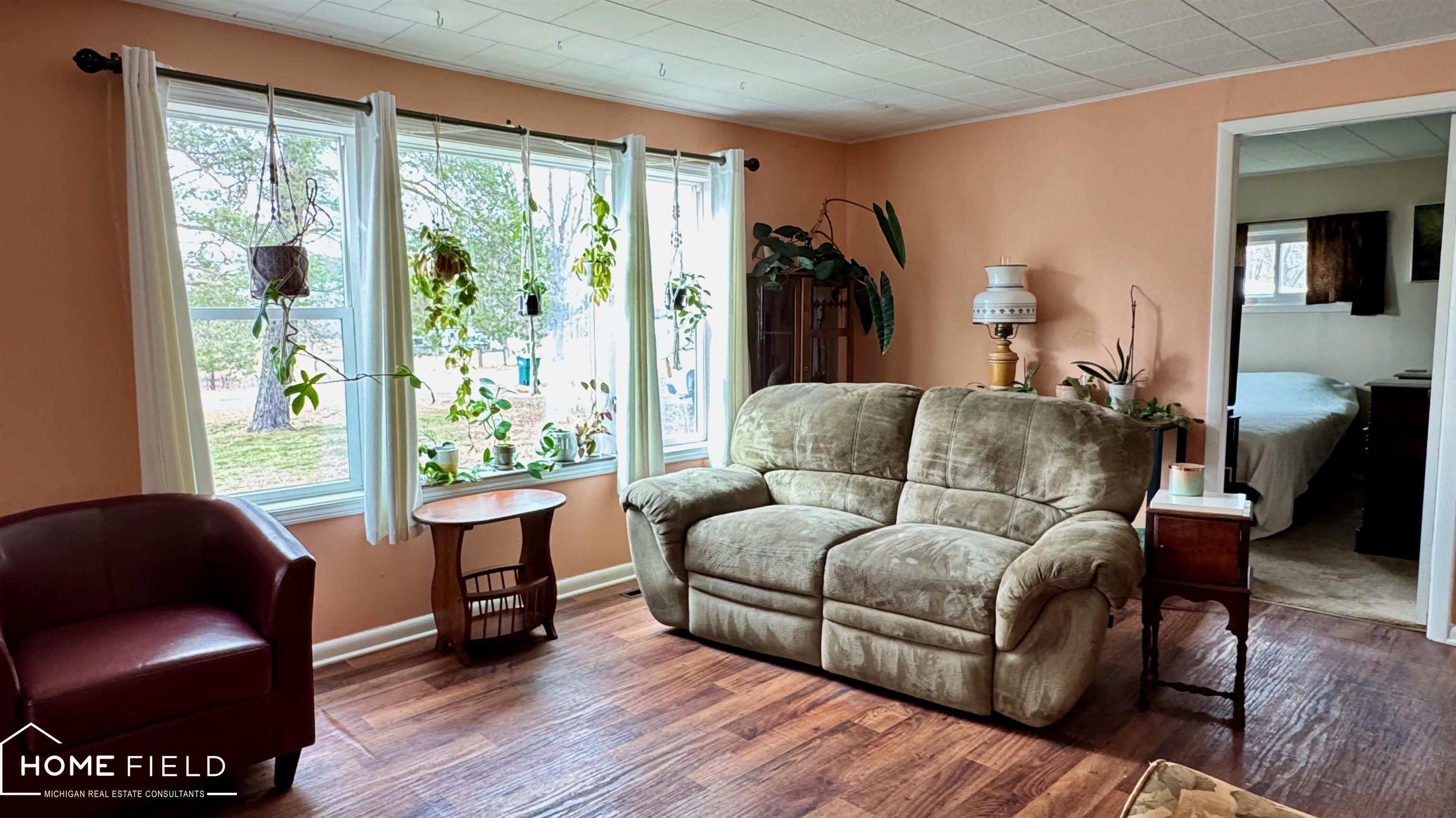 1395 Aiken Road, Owosso, MI, 48867