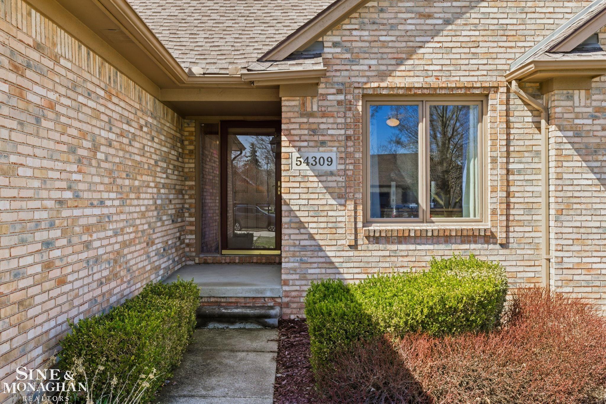 54309 Jack Drive, Macomb, MI, 48042