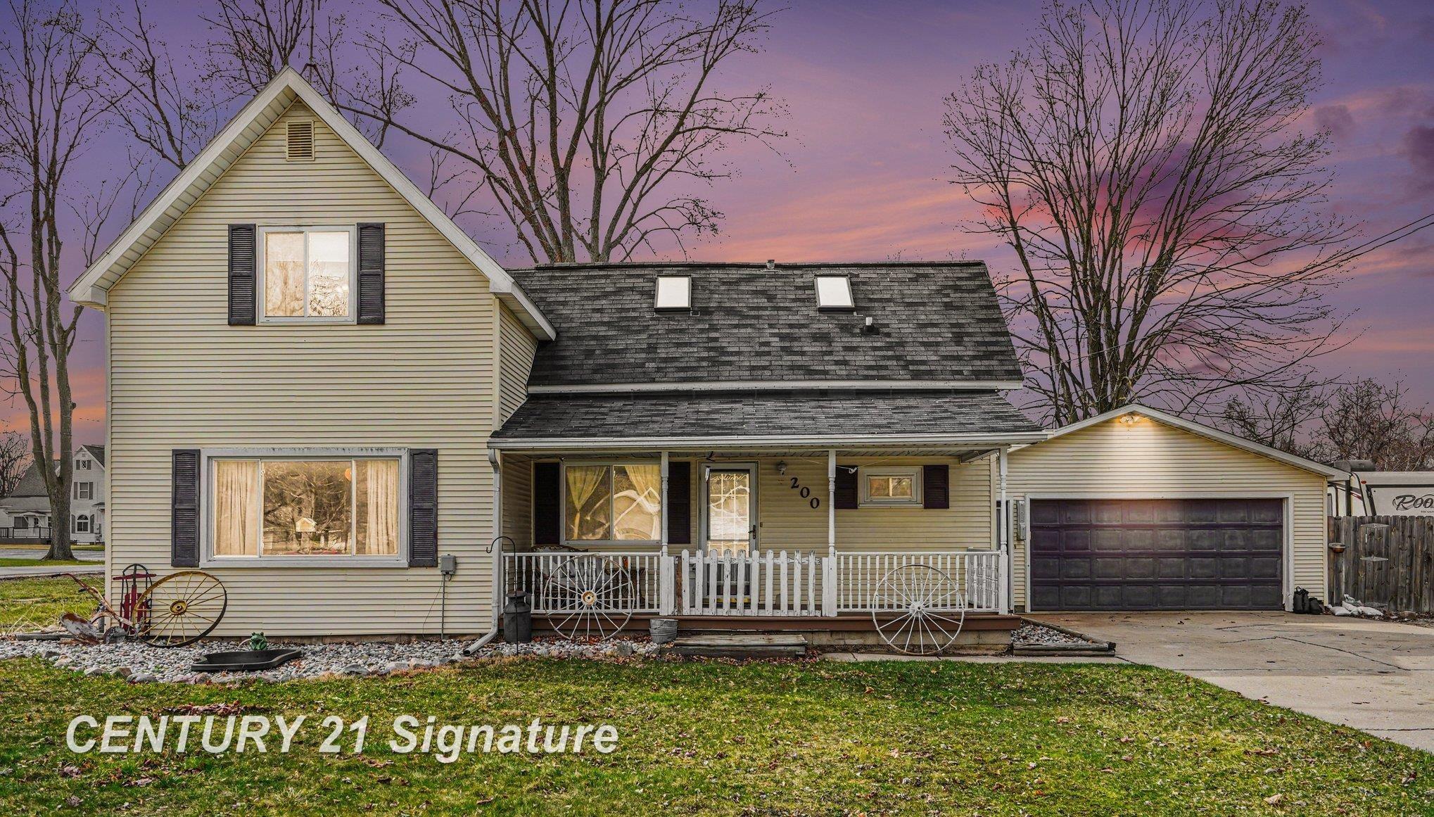 313 W G Avenue, Kalamazoo, MI, 49004-3002