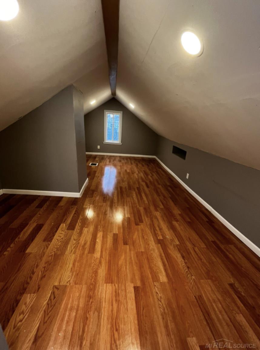 8647 Chalmers Avenue, Warren, MI, 48089