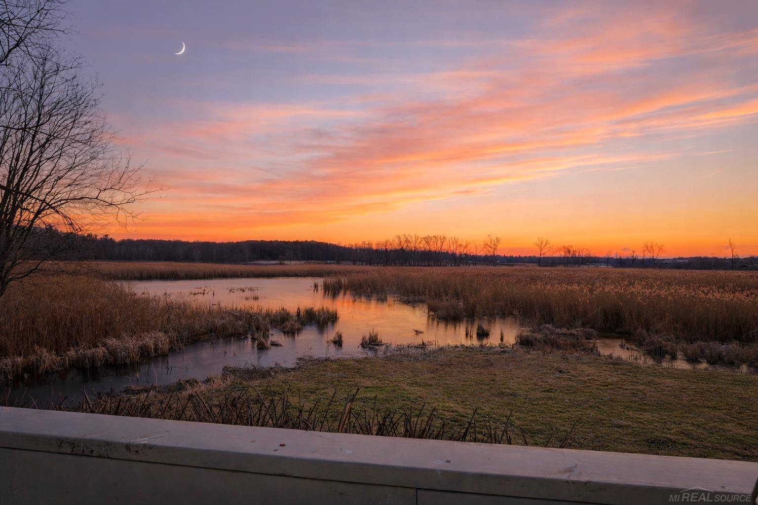 495 Lakes Edge Drive, Oxford, MI, 48371