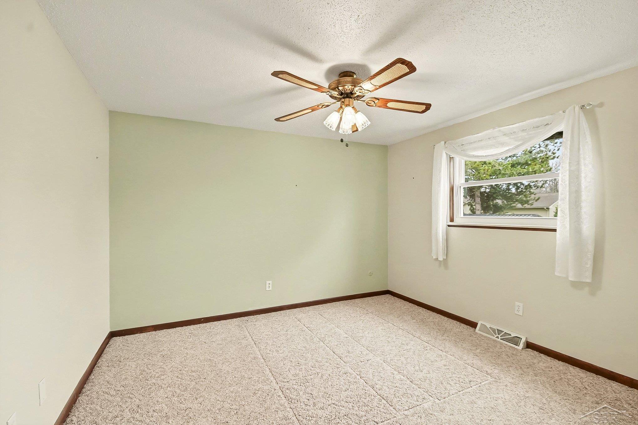 531 W Dawn Drive, Freeland, MI, 48623