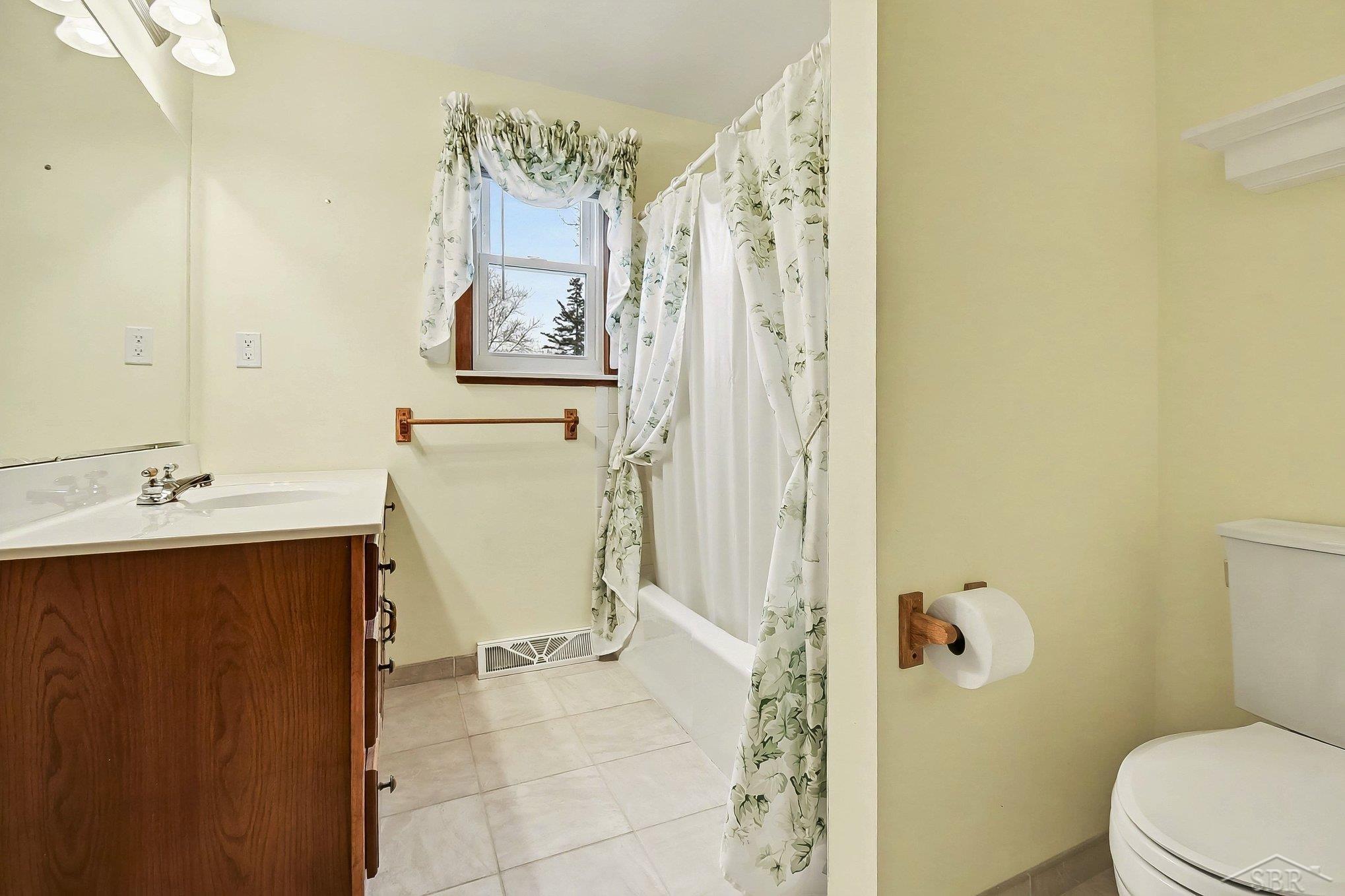 531 W Dawn Drive, Freeland, MI, 48623