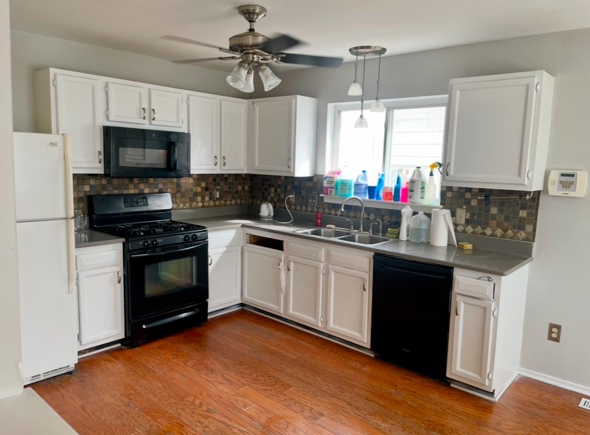 22580 Oaklane Street, Warren, MI, 48089-5448