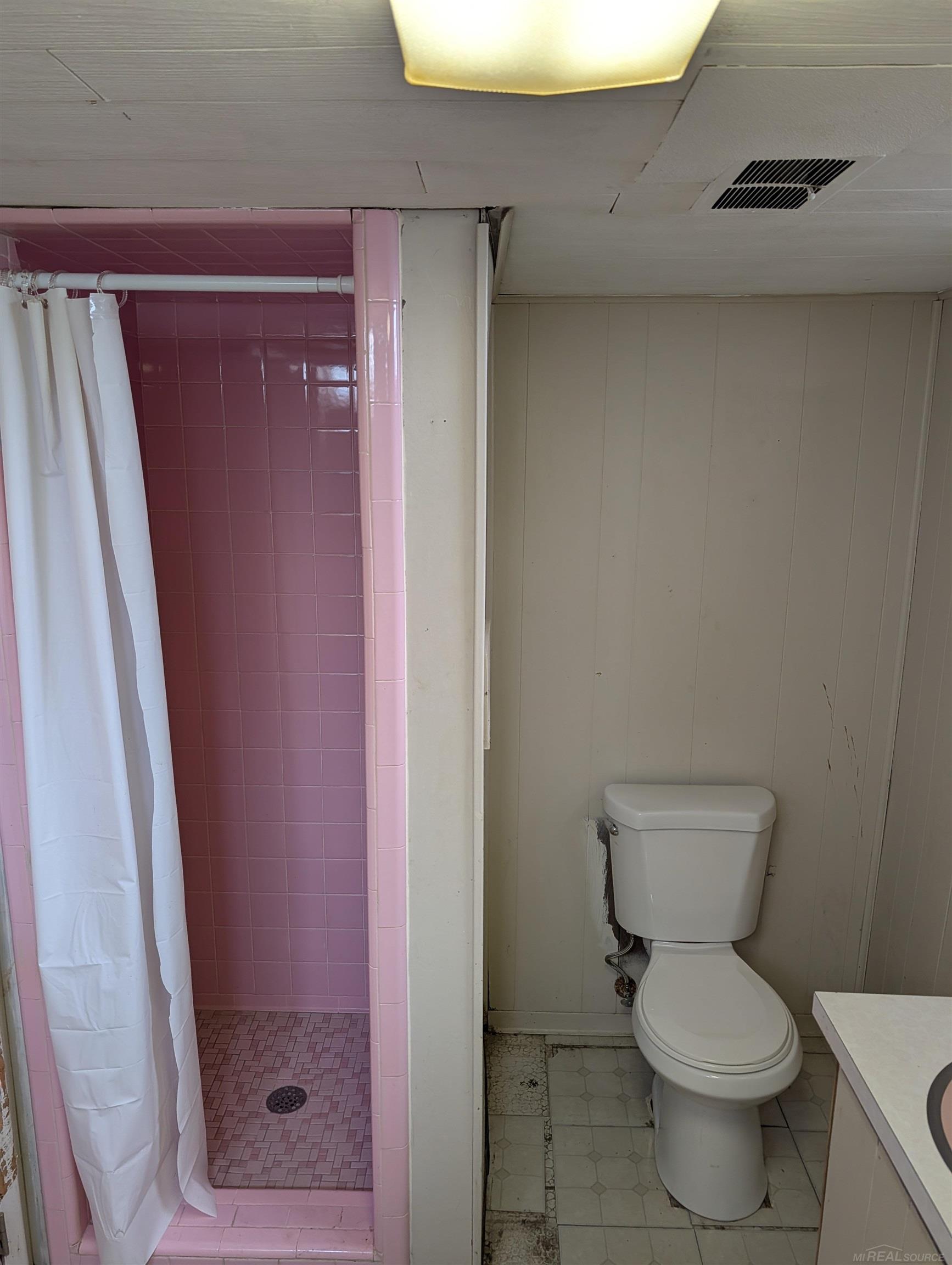 24876 Dale Street, Eastpointe, MI, 48021