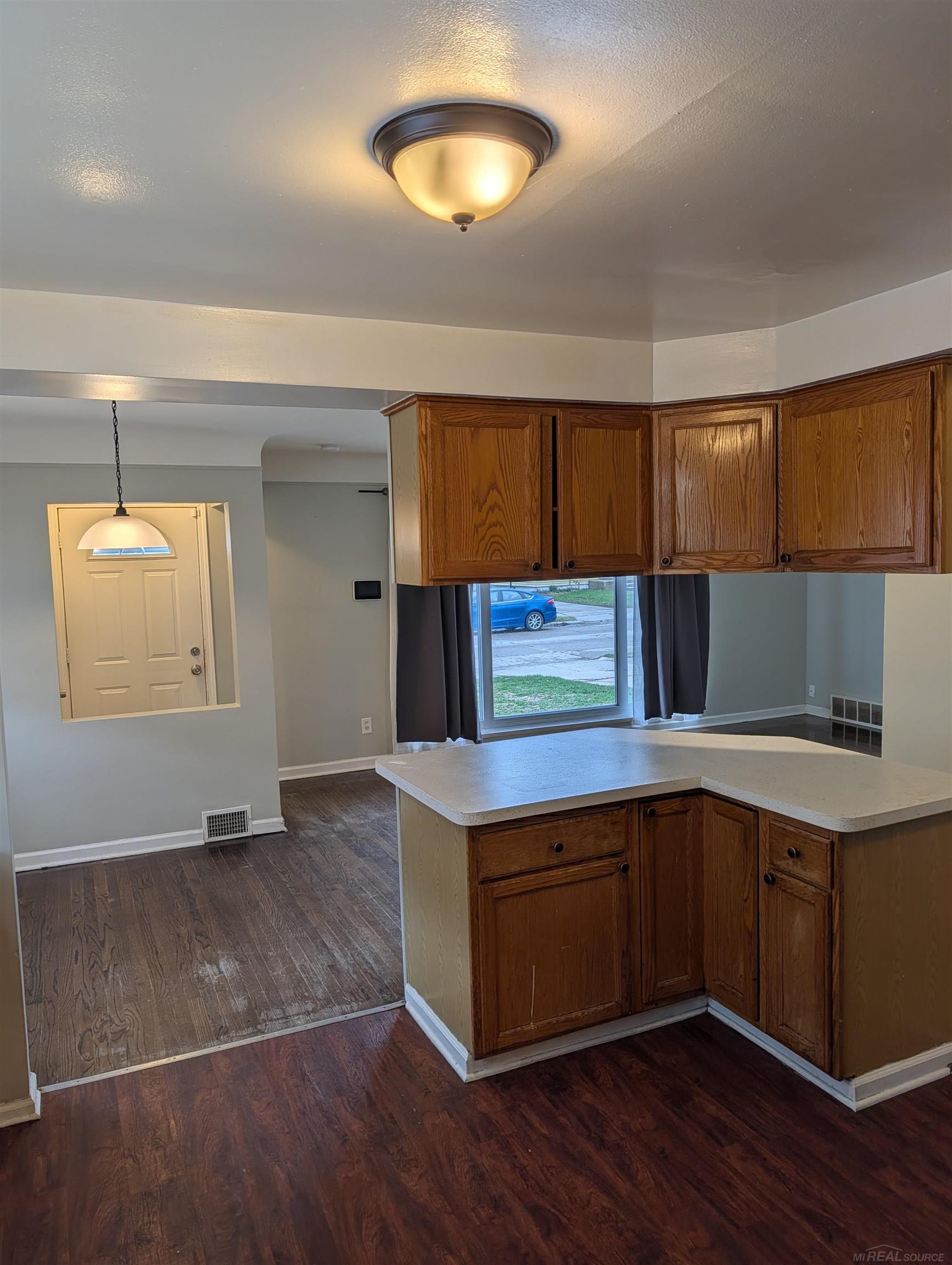 24876 Dale Street, Eastpointe, MI, 48021