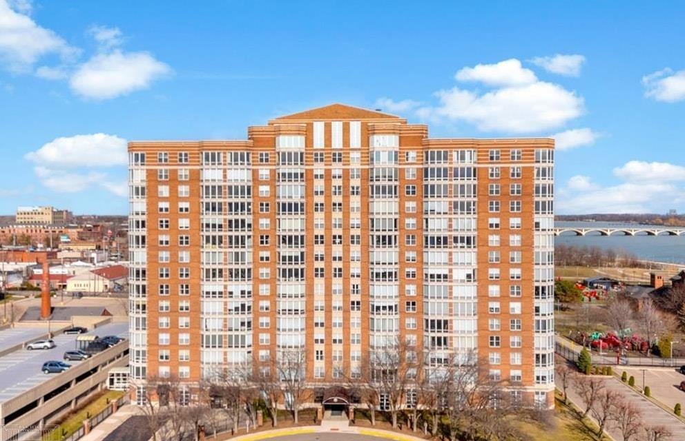 250 E Harbortown UNIT&nbsp;1006 Drive UNIT&nbsp;1006, Detroit, MI, 48207