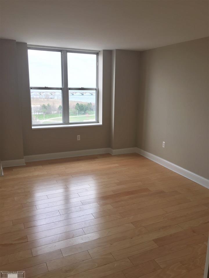 250 E Harbortown UNIT&nbsp;1006 Drive UNIT&nbsp;1006, Detroit, MI, 48207