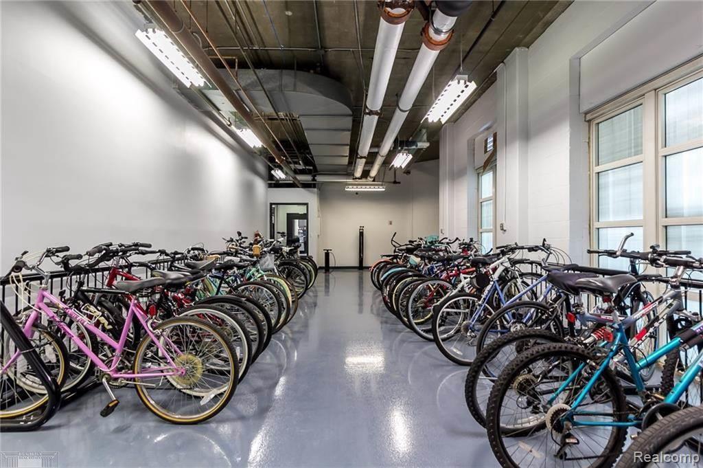 250 E Harbortown UNIT&nbsp;1006 Drive UNIT&nbsp;1006, Detroit, MI, 48207