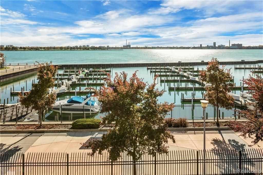 250 E Harbortown UNIT&nbsp;1006 Drive UNIT&nbsp;1006, Detroit, MI, 48207