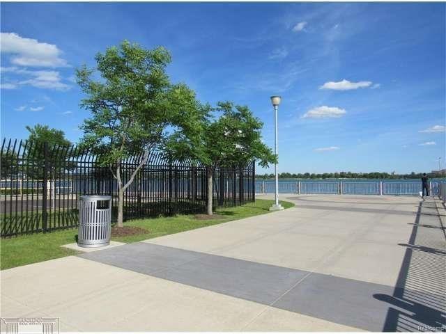 250 E Harbortown UNIT&nbsp;1006 Drive UNIT&nbsp;1006, Detroit, MI, 48207