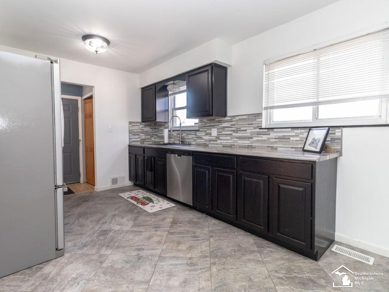 14810 Poplar Street, Southgate, MI, 48195